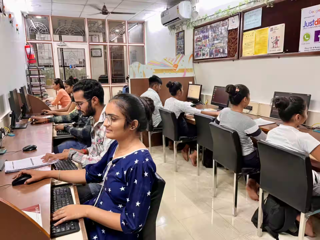 जानिये Diploma In Computer Application क्या होता है, Advantage of Doing DCA Course.